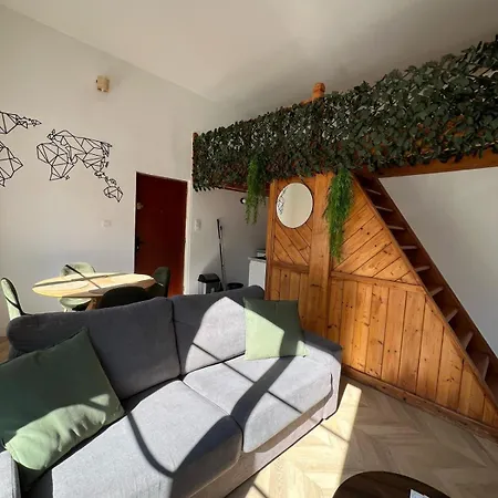 Vue Sur La Basilique - *